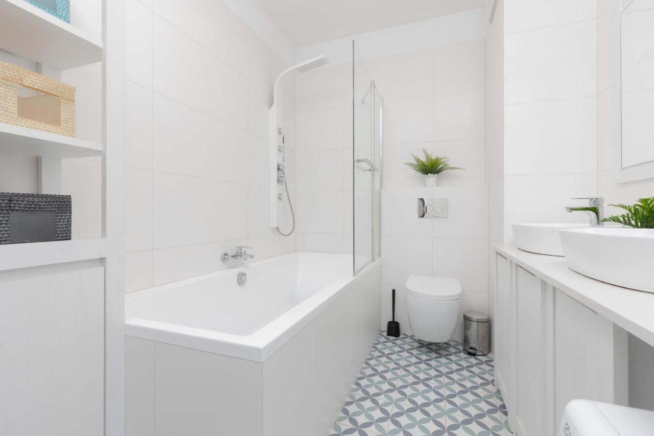 Warsaw Apartment Sierakowskiego By Noclegi Renters Экстерьер фото